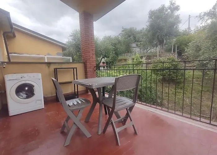 Lägenhet La Cascina Tra Gli Ulivi La Spezia